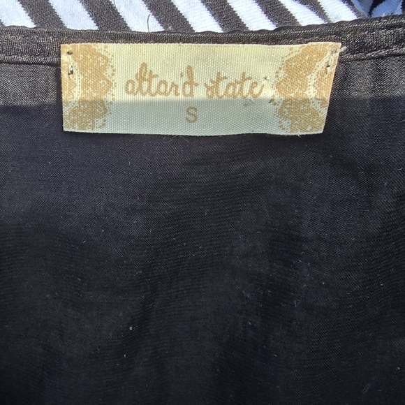 Altar'd State long sleeve V neck blouse size small - Picture 2 of 3